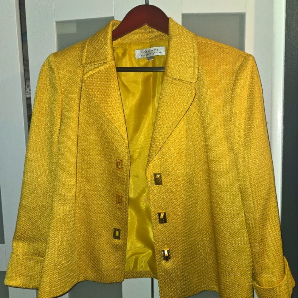 Tahari Blazer Size 12